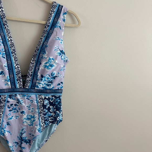 Nanette Lepore Priya Plunge One Piece NWT - Picture 7 of 11